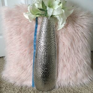 Decorative vase with flowers